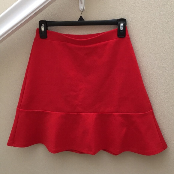 Loft ponte flippy skirt Clearance